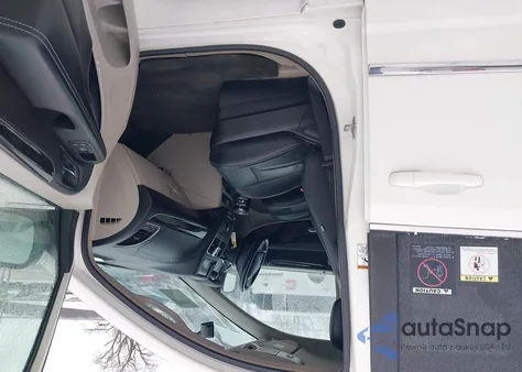 2013 Chrysler Town & Country Touring из США, поврежденный, VIN 2C4RC1BG7DR540892